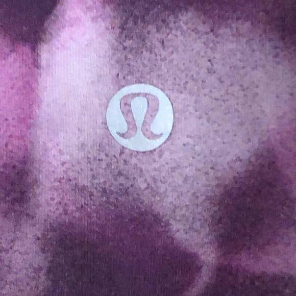 Rare purple and white marble Lululemon leggings - Picture 3 of 10